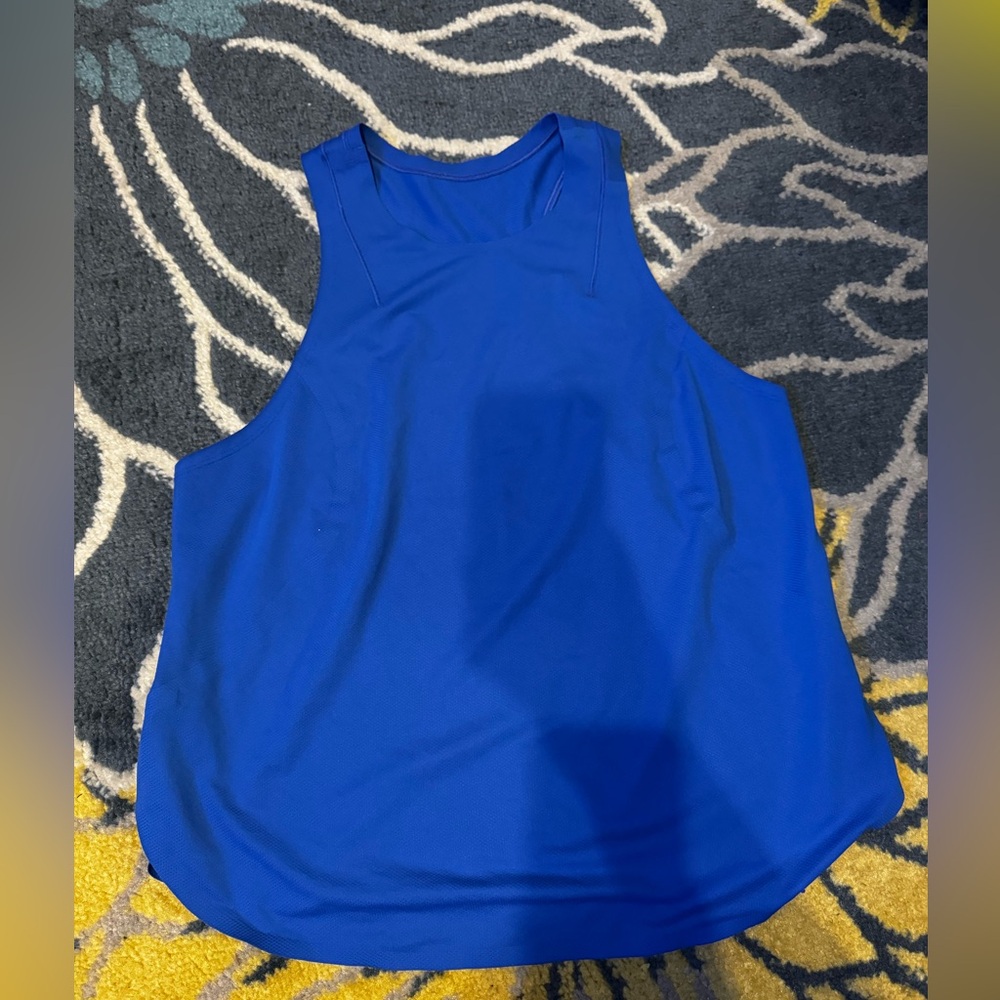 Lululemon Lightweight Run Kit Tank Top BLBT 6
Blazer Blue Tone
Size 6